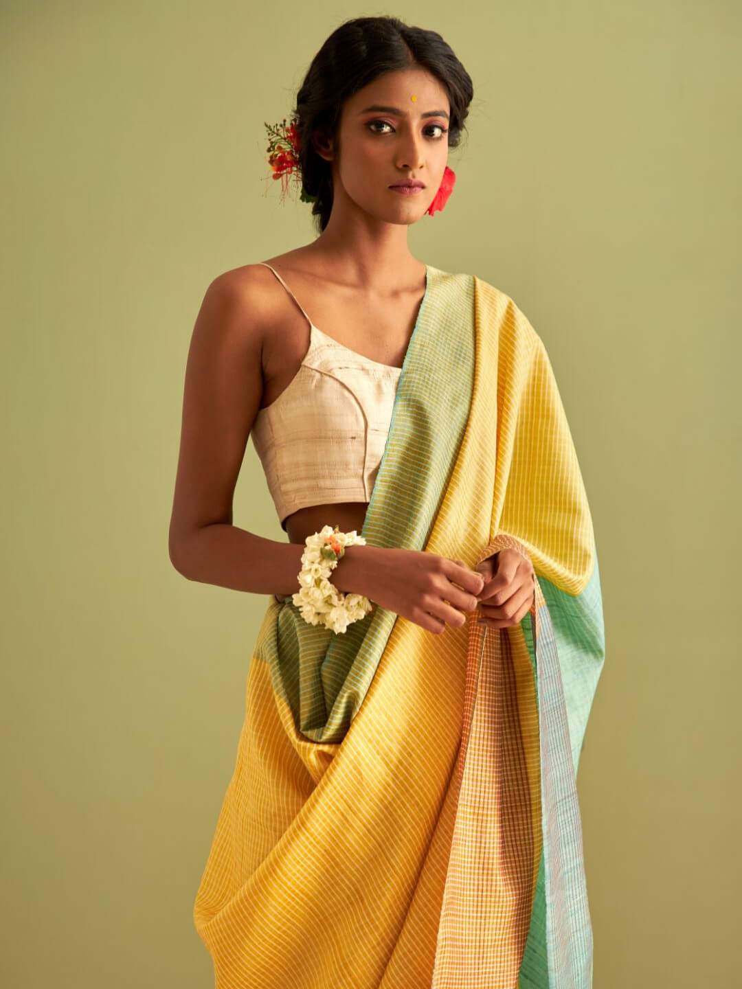 Peela Saree