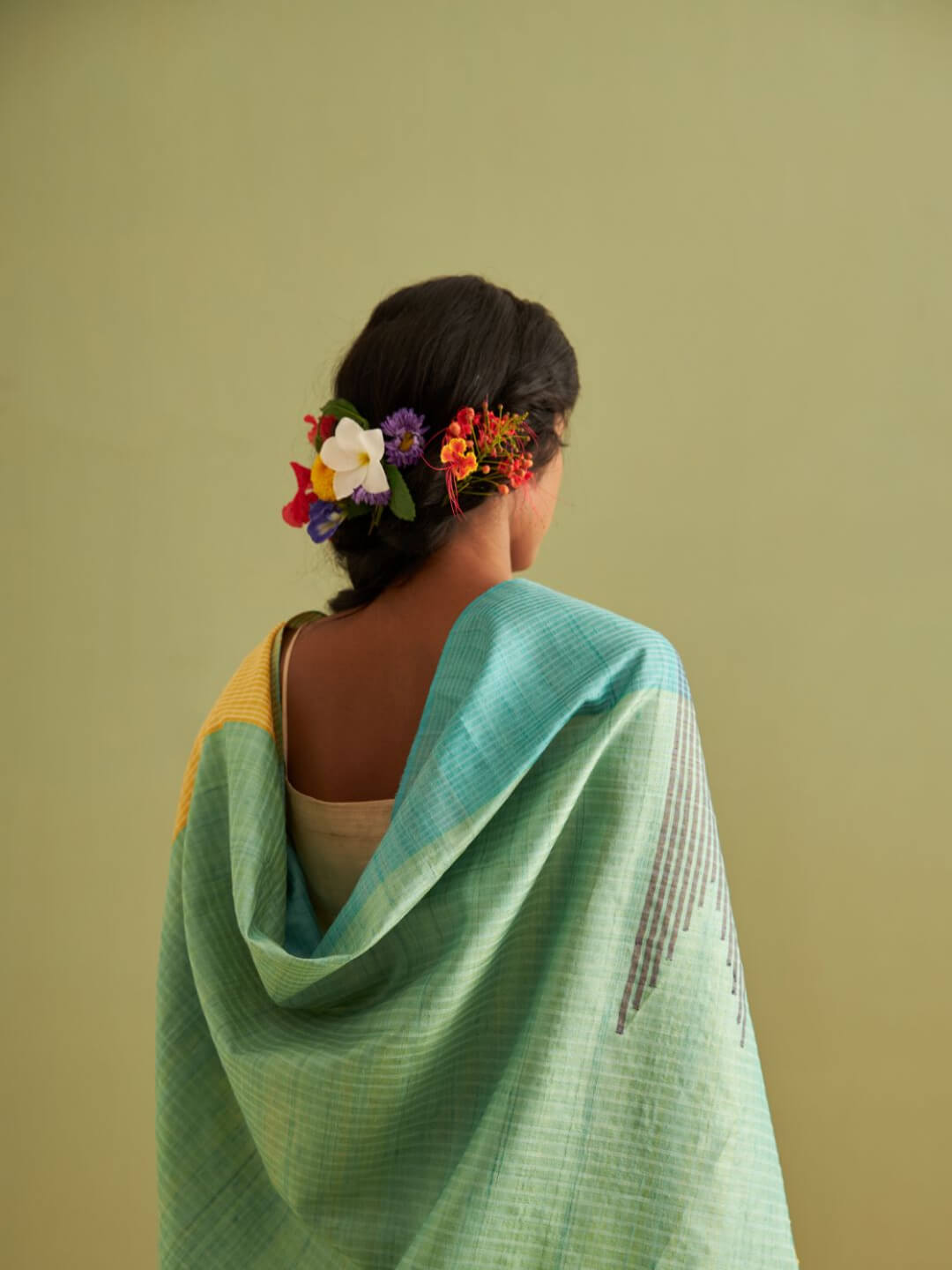 Peela Saree